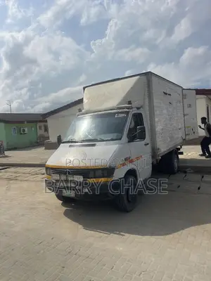 Swift and Reliable Moving Van Rental