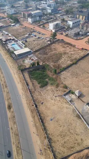 Land Along Ahmadu Bello Way