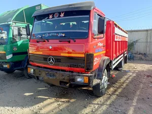 Utility Truck Benz