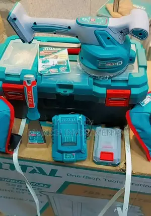 Total Lithium-Ion Tile Vibration Machine 20v With Tools