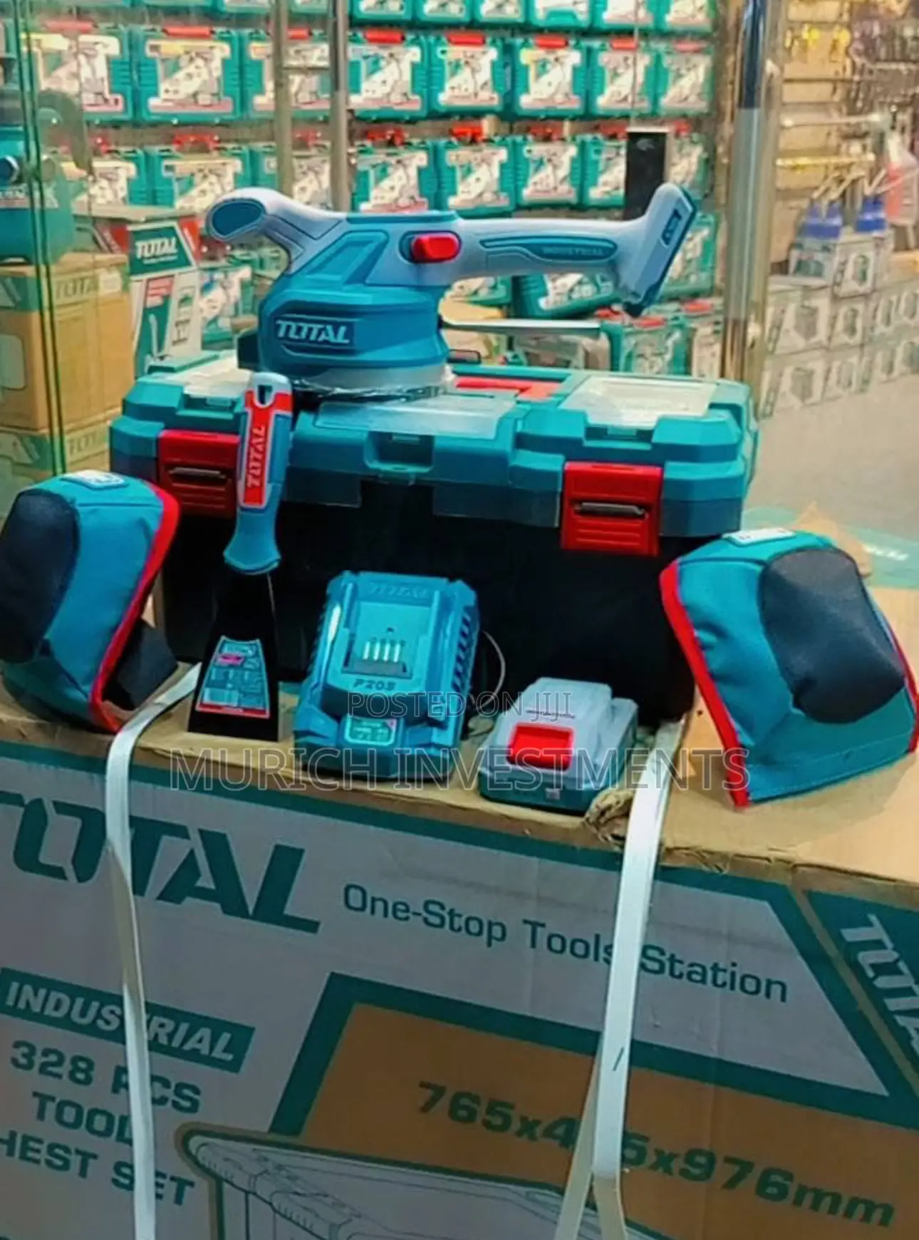 Total Lithium-Ion Tile Vibration Machine 20v With Tools