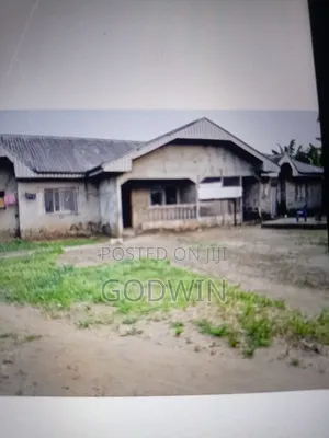 5bdrm Bungalow in Obio-Akpor for sale