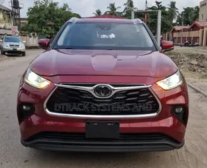 Toyota Highlander Limited 2021 Red