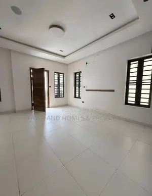 4bdrm Duplex in Ikota Estate for rent