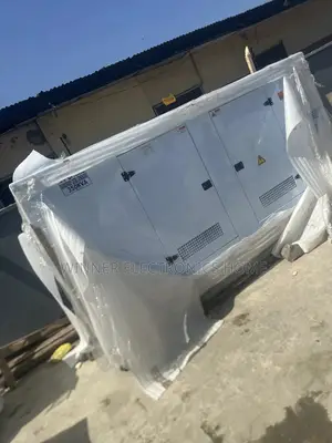 Perkins 350kva Soundproof Diesel Generator Copper Coil England Engine