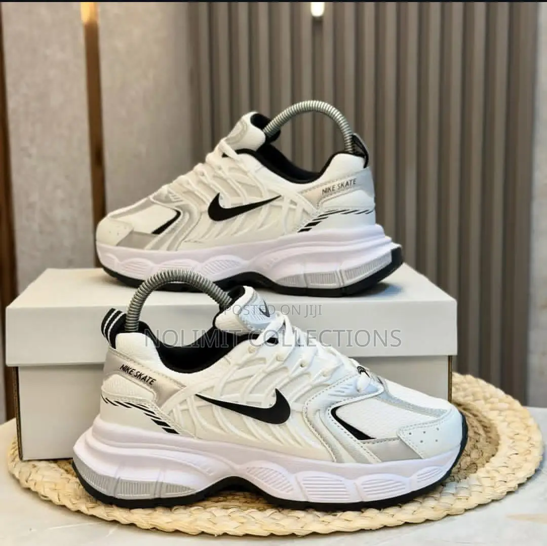 Nike Skate Trendy Sneakers