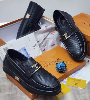 Classic Lv Loafers Featuring Croc Skin Leather