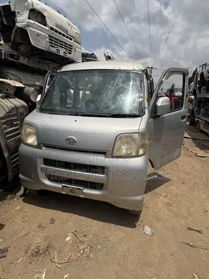 Daihatsu Hijet 2012 Silver