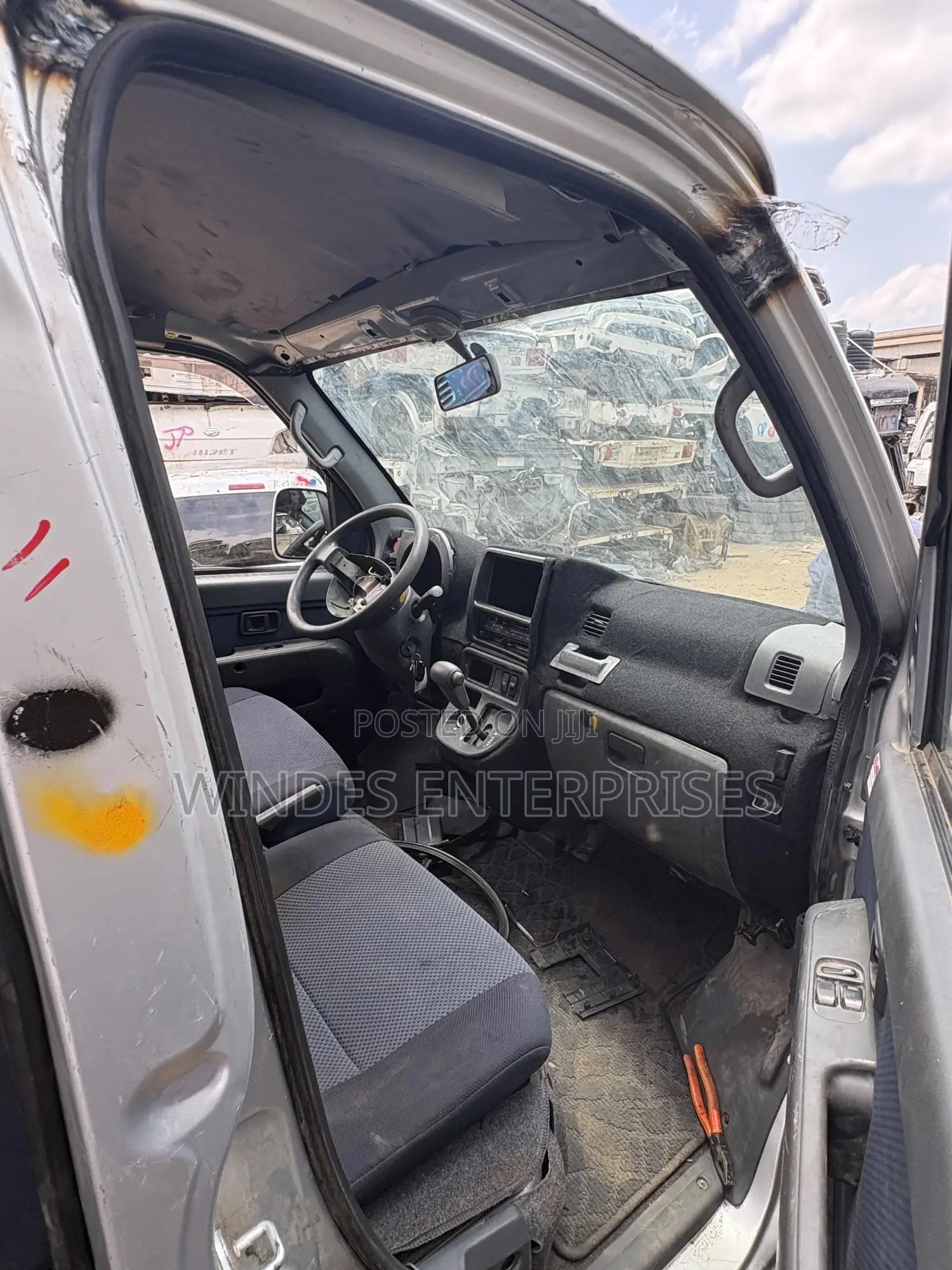 Daihatsu Hijet 2012 Silver