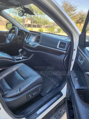 Toyota Highlander Limited Platinum 4dr SUV AWD (3.5L 6cyl 6A) 2014
