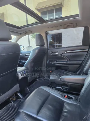 Toyota Highlander Limited Platinum 4dr SUV AWD (3.5L 6cyl 6A) 2014
