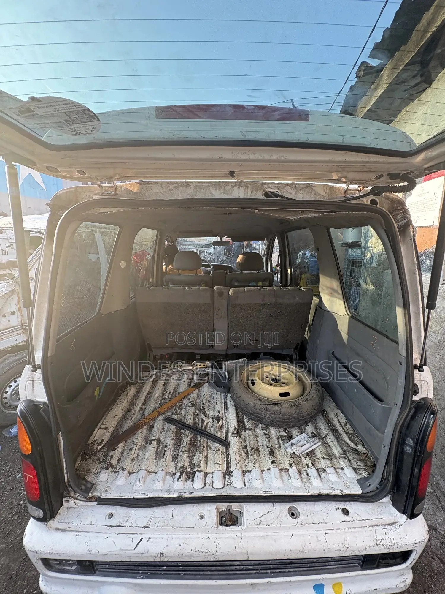 Daihatsu Hijet 2007 White