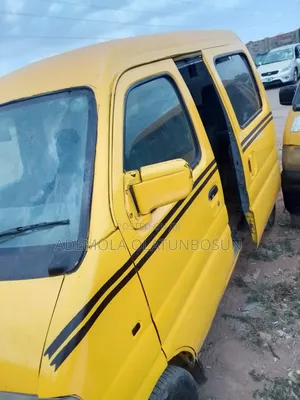 Suzuki Every 2005 Yellow