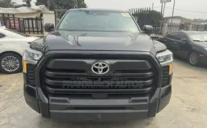 Toyota Tundra 2022 Black