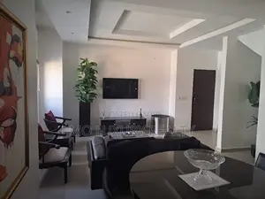 2bdrm Maisonette in Lekki Phase 1 for rent