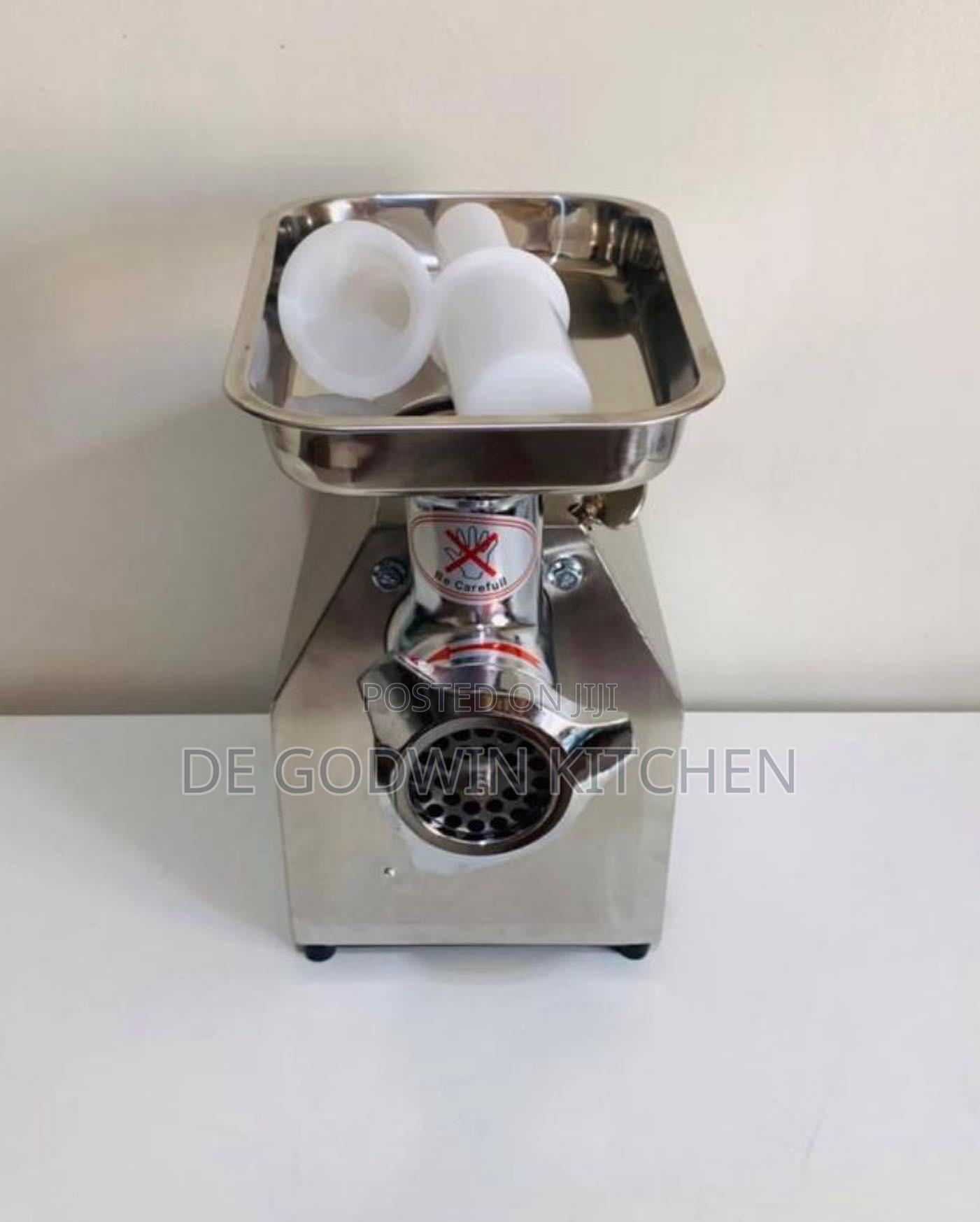 High Quality Meat Mincer Size12