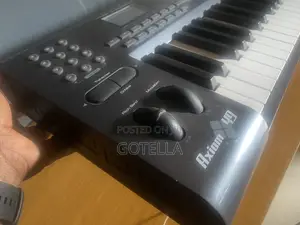 Oxygen Studio Keyboard for Giveaway