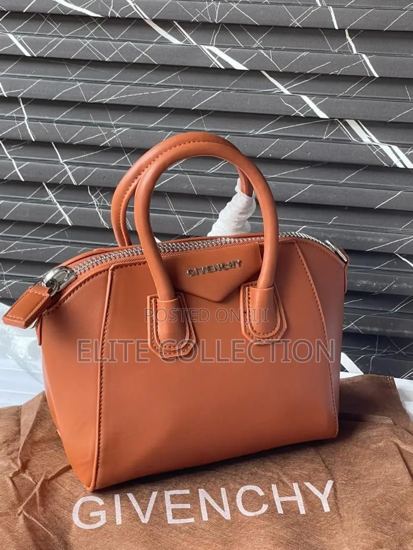 Luxury Givenchy Handbag Fully Boxed Medium Size