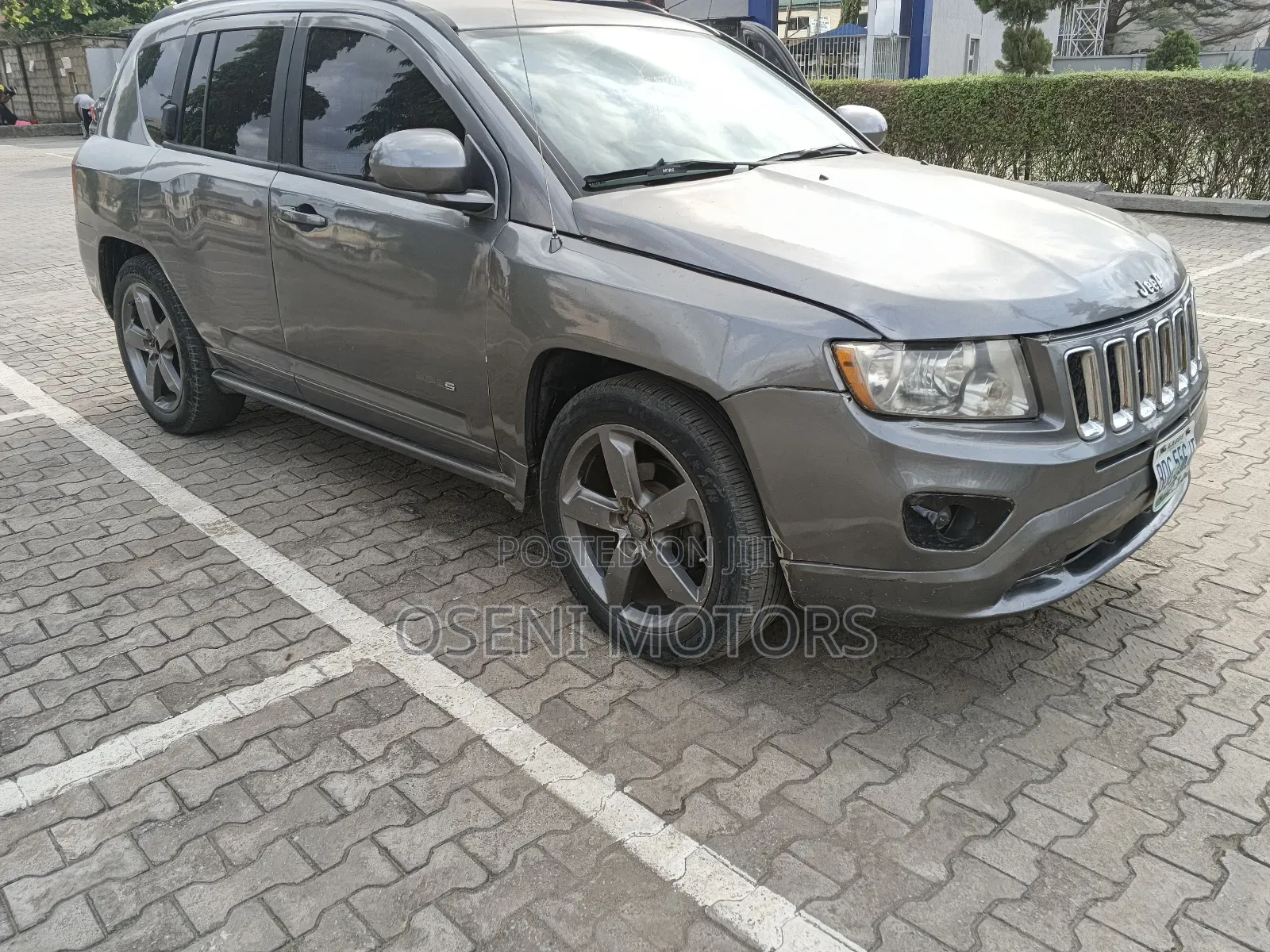 Jeep Compass Limited 2011 Gray