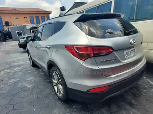 Hyundai Santa Fe 2016 Gray