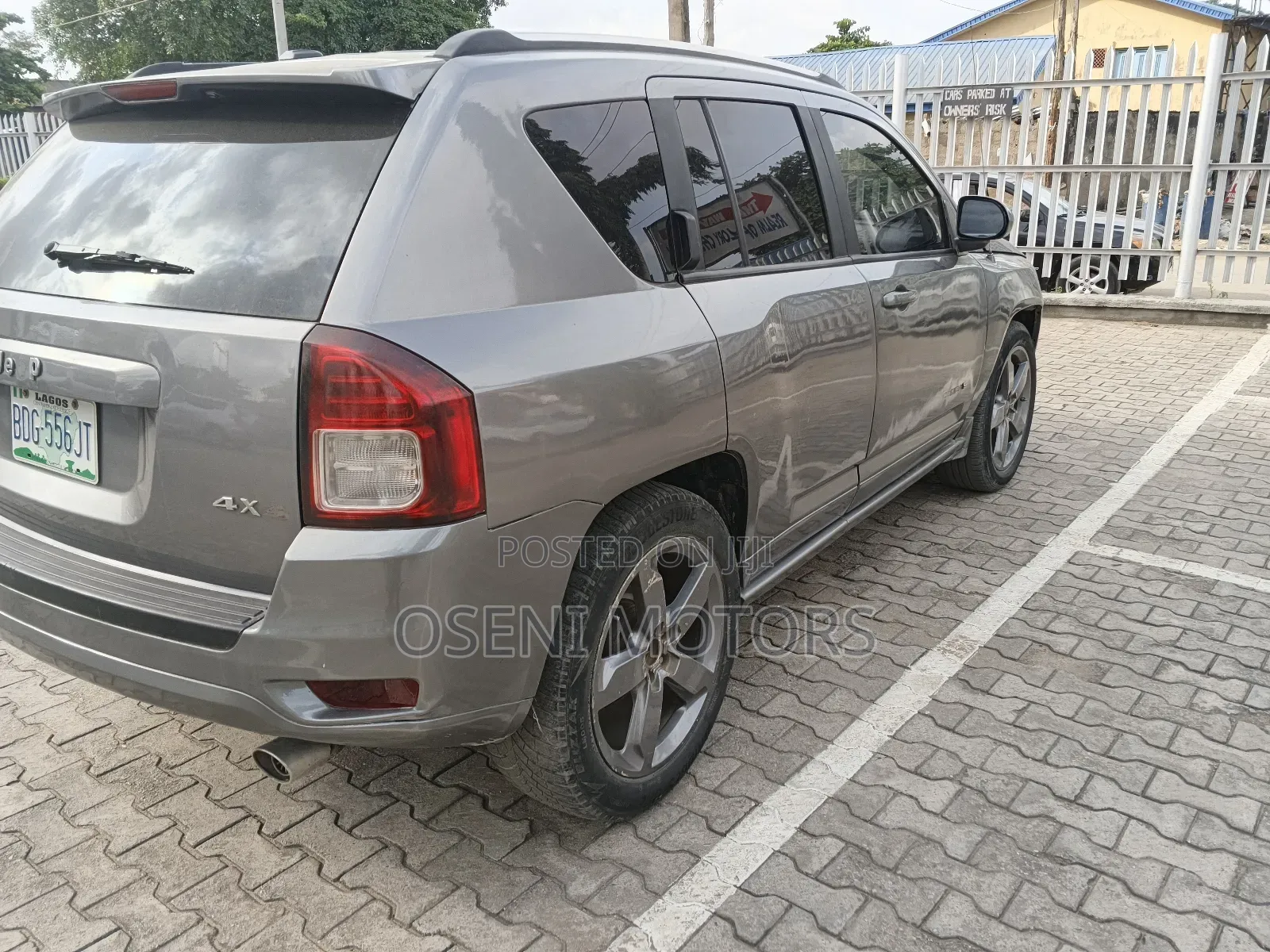 Jeep Compass Limited 2011 Gray