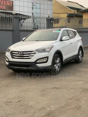 Hyundai Santa Fe Limited 4dr SUV AWD (3.3L 6cyl 6A) 2015 White