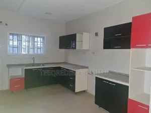 3bdrm Apartment in Nice Estate, Ikeja GRA for rent