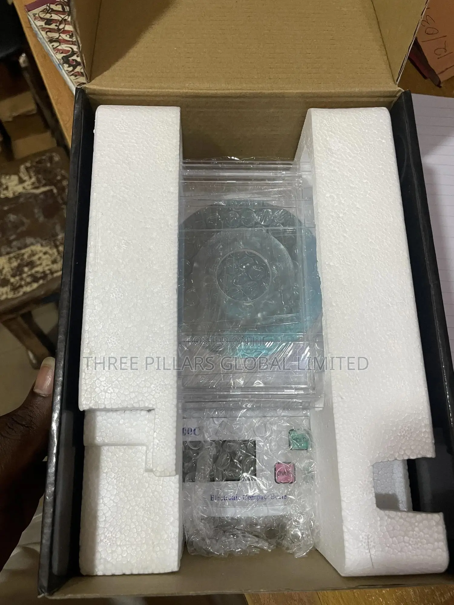 Electronic Compact Scale