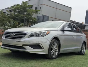 Hyundai Sonata Sport Sedan FWD (2.4L 4cyl 6A) 2016 Silver