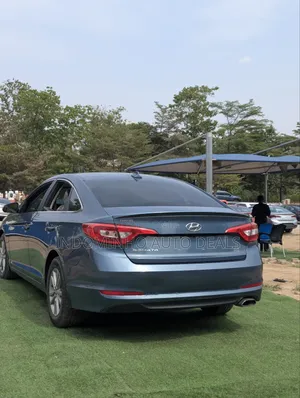 Hyundai Sonata Sport Sedan FWD (2.4L 4cyl 6A) 2016 Blue