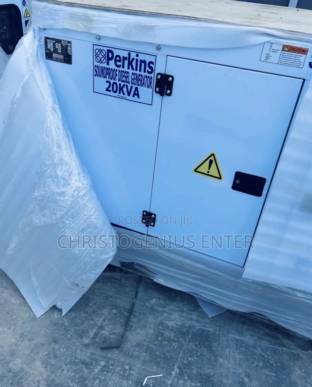 20kva Perkins Soundproof Generator England Engine