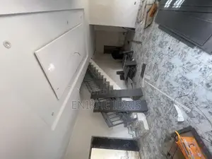3bdrm Apartment in Ectors Estate, Lugbe District for rent