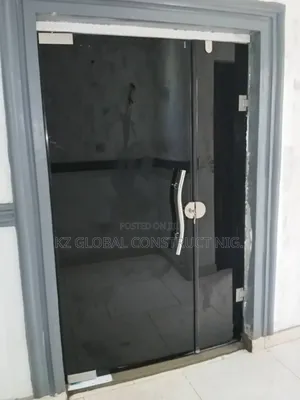 Frameless Glass Swing Door