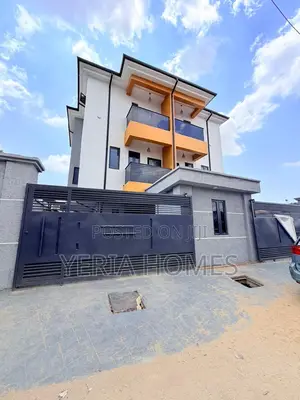 4bdrm Duplex in Lagos State for sale