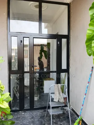 Aluminum Entrance Door With Fix Light