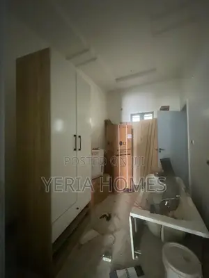 4bdrm Duplex in Ikota Estate, Lagos Island / Lagos Island for rent