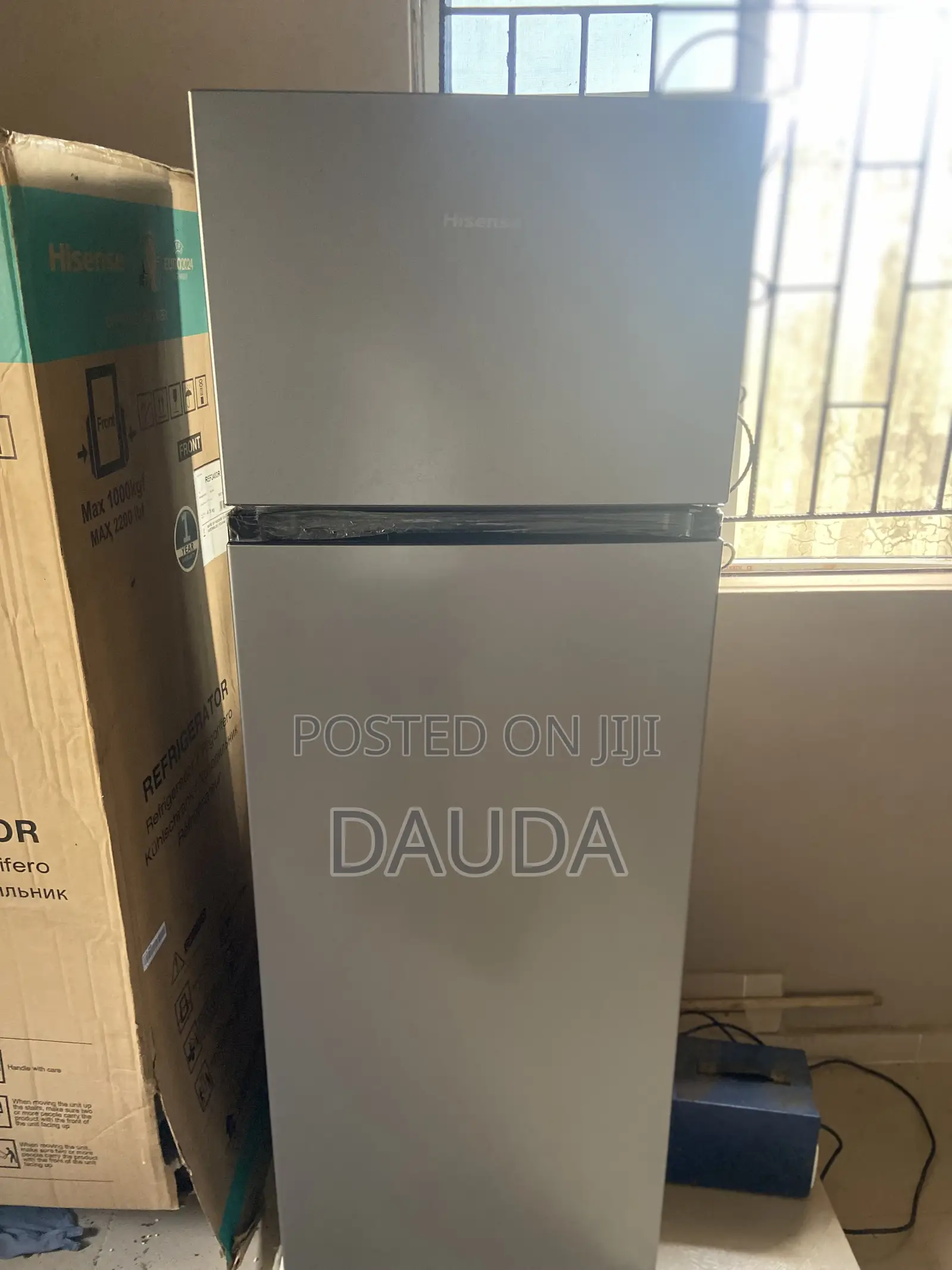 Hisense Fridge 240lr