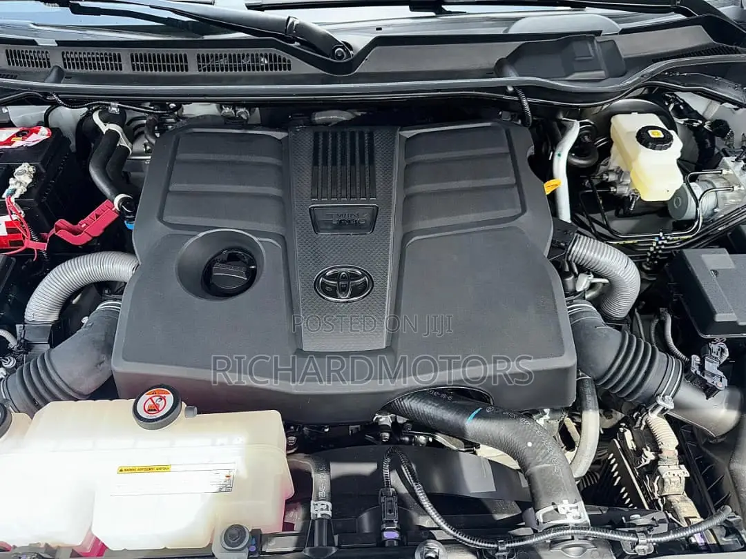 Toyota Tundra 1794 Edition CrewMax 6.5' Bed 2024 White