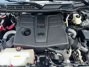 Toyota Tundra Platinum 2022 White