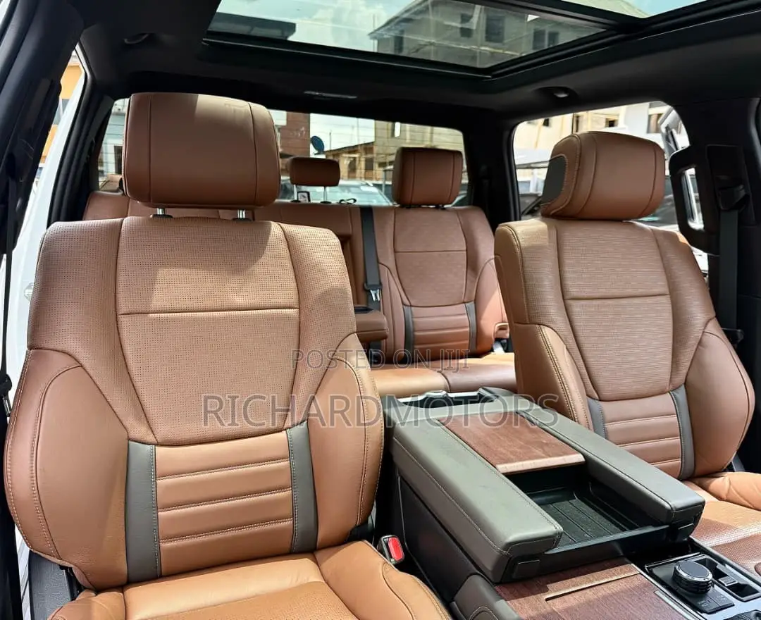 Toyota Tundra 1794 Edition CrewMax 6.5' Bed 2024 White
