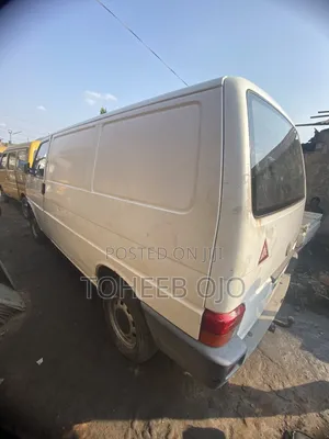 Volkswagen Transporter 1999 White