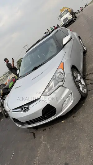 Hyundai Veloster Automatic 2012 White