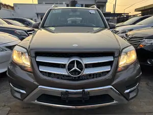 Mercedes-Benz GLK-Class 350 4MATIC 2013 Brown