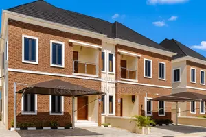 4bdrm Duplex in Sangotedo for sale