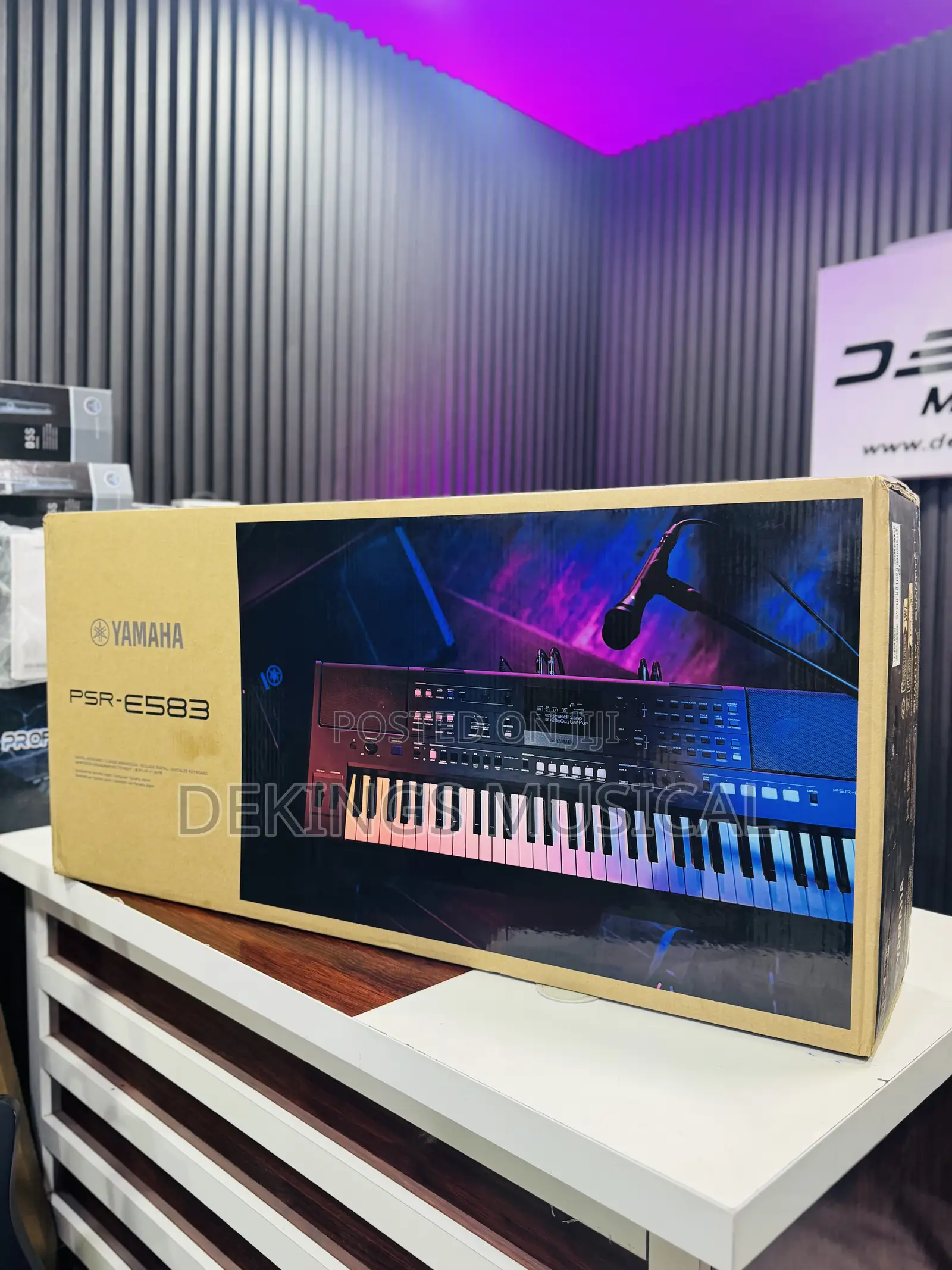 Yamaha PSR-E583 Portable Keyboard With Modulator