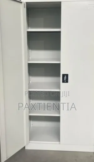 Metallic Bookshelf With 5 Compartments