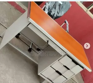 Modern Office Table / Office Desk