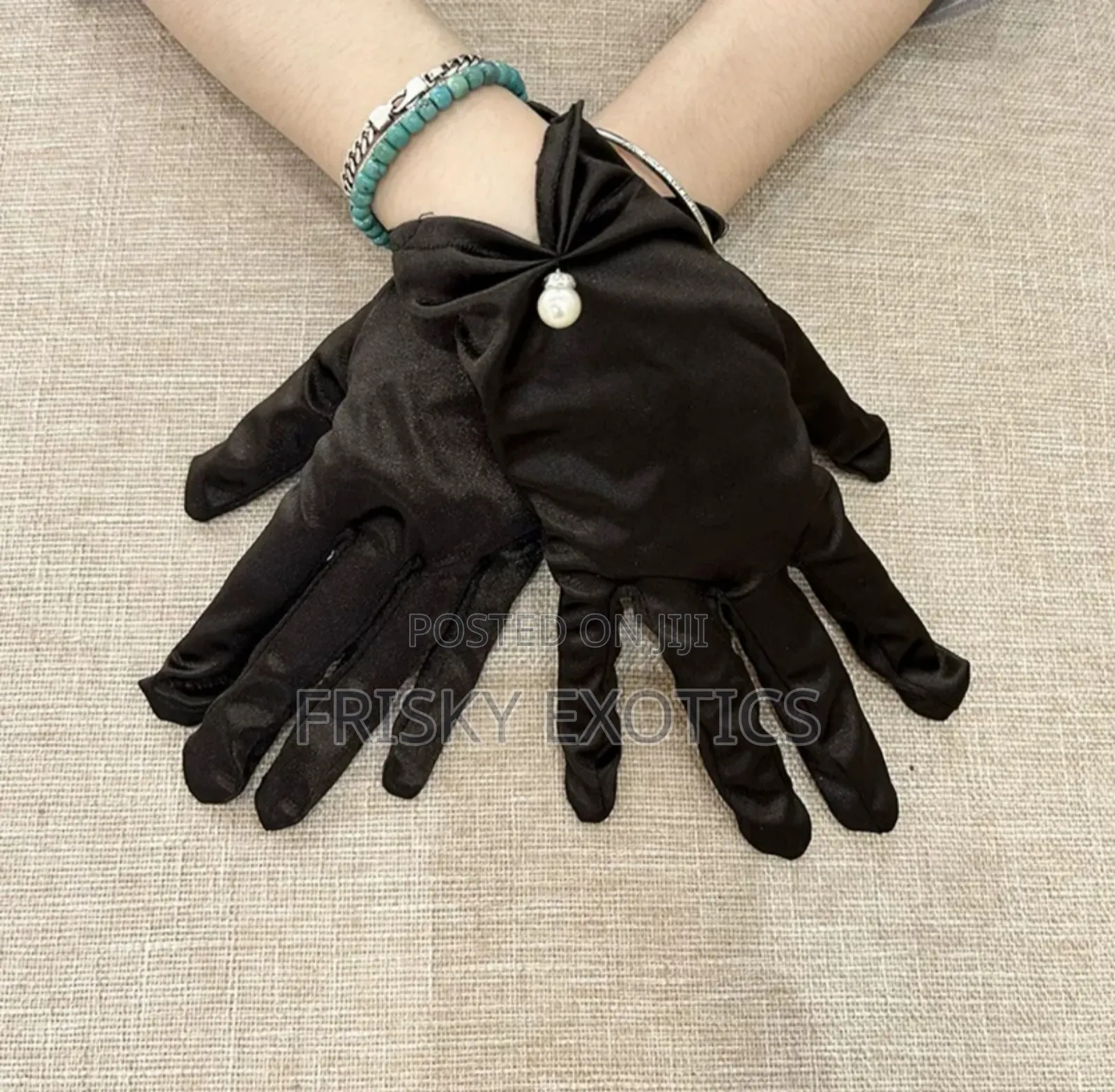 Pearl Satin Handgloves