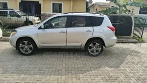 Toyota RAV4 3.5 2008 Silver