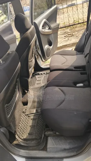 Toyota RAV4 3.5 2008 Silver